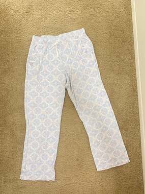 Croft & Barrow Blue and White Medallion Print Pajama Pants Drawstring & Pockets